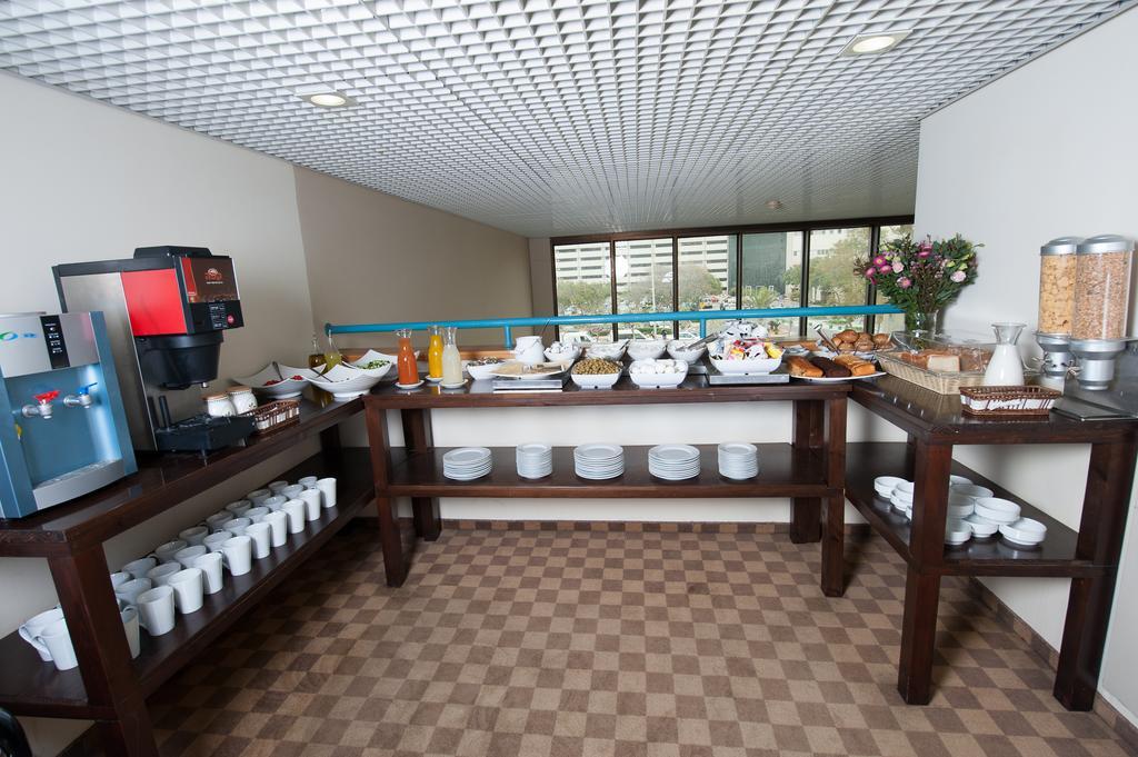 Apropo Hotel Рамат-Ган Экстерьер фото